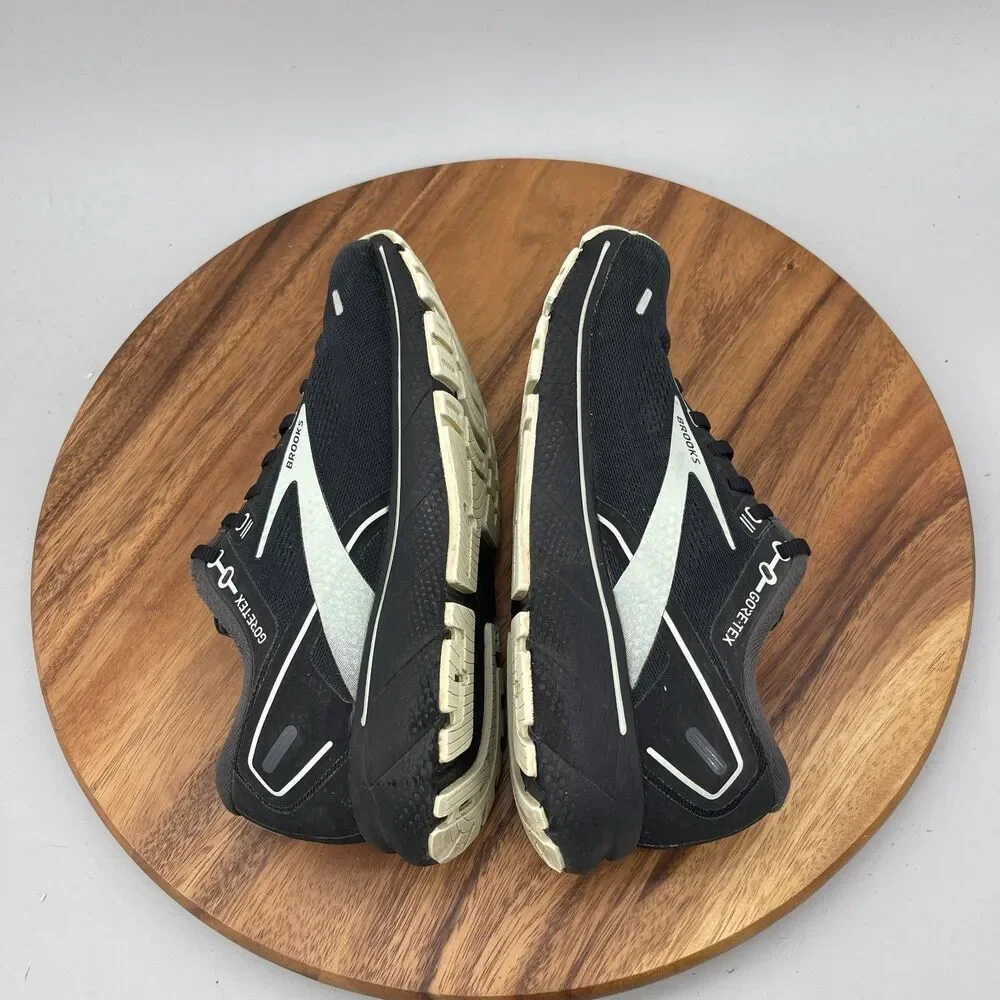 Brooks Ghost 14 GTX Shoes Womens Size 9 B Black Running Comfort Walking Sneakers
